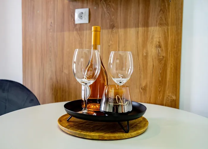 The Park - One-bedroom With A View * Bucharest