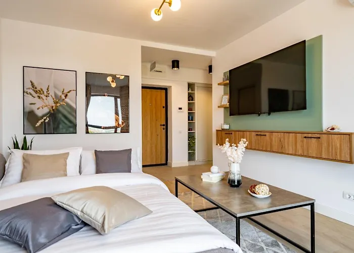 The Park - One-bedroom With A View * Bukurešť